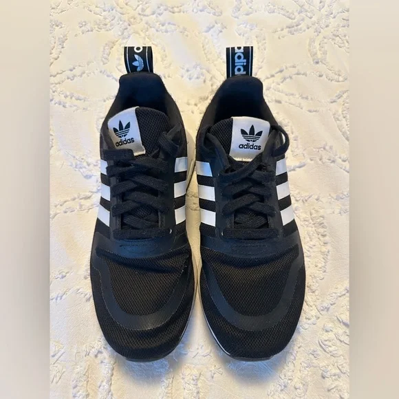 Adidas Black and White Multix Sneakers | Size 5 - Picture 3 of 7